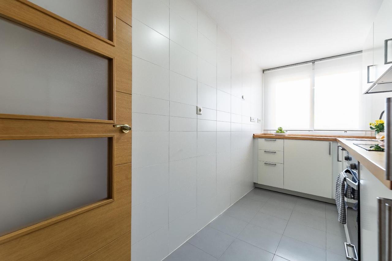 Modern Beach Apartment Valparaiso With Parking Málaga Kültér fotó